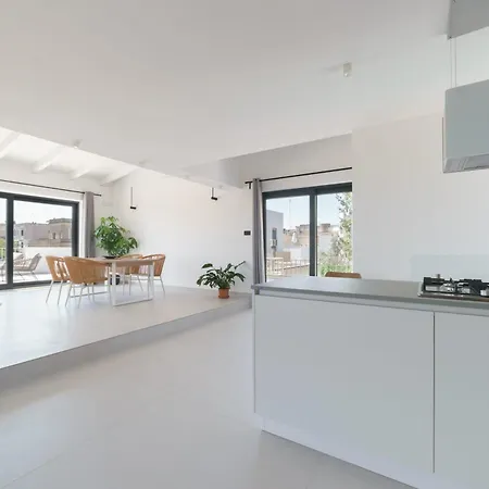 Kalinifta - Io Parto Io Arrivo טריקאסה