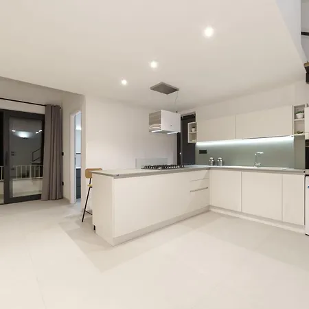 לינה וארוחת בוקר Kalinifta - Io Parto Io Arrivo