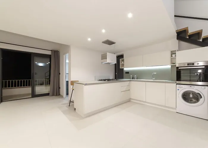 Bed & Breakfast Kalinifta - Io Parto Io Arrivo