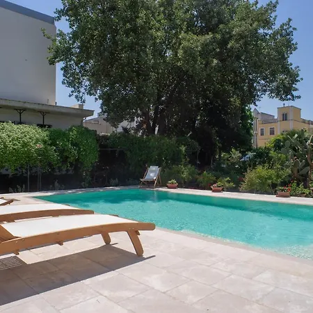 Bed and breakfast Kalinifta - Io Parto Io Arrivo 4*