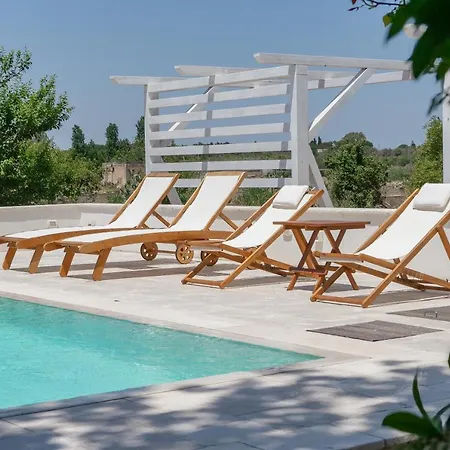 Kalinifta - Io Parto Io Arrivo Bed and breakfast