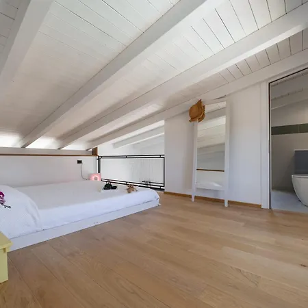 Kalinifta - Io Parto Io Arrivo Bed and breakfast Tricase