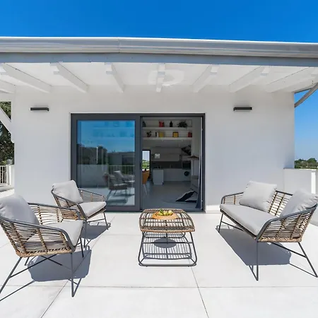 Kalinifta - Io Parto Io Arrivo Bed & Breakfast Tricase