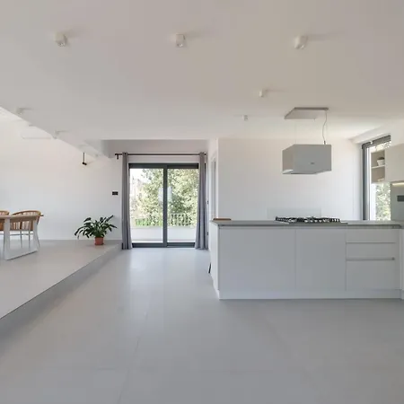 Kalinifta - Io Parto Io Arrivo 4* Tricase