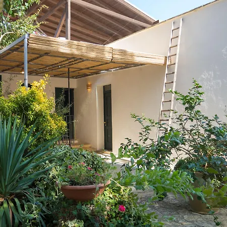 Bed & Breakfast Kalinifta - Io Parto Io Arrivo