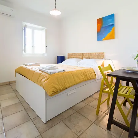 Bed & Breakfast Kalinifta - Io Parto Io Arrivo