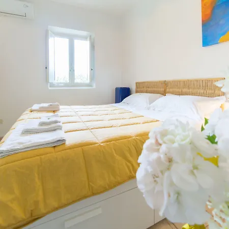 Kalinifta - Io Parto Io Arrivo Bed and breakfast