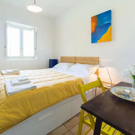 Kalinifta - Io Parto Io Arrivo Bed & Breakfast Tricase