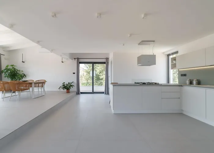 Kalinifta - Io Parto Io Arrivo 4* Tricase