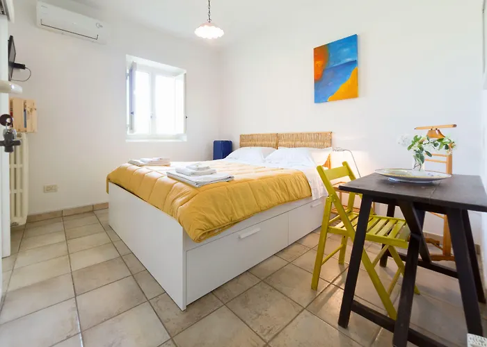 Bed & Breakfast Kalinifta - Io Parto Io Arrivo